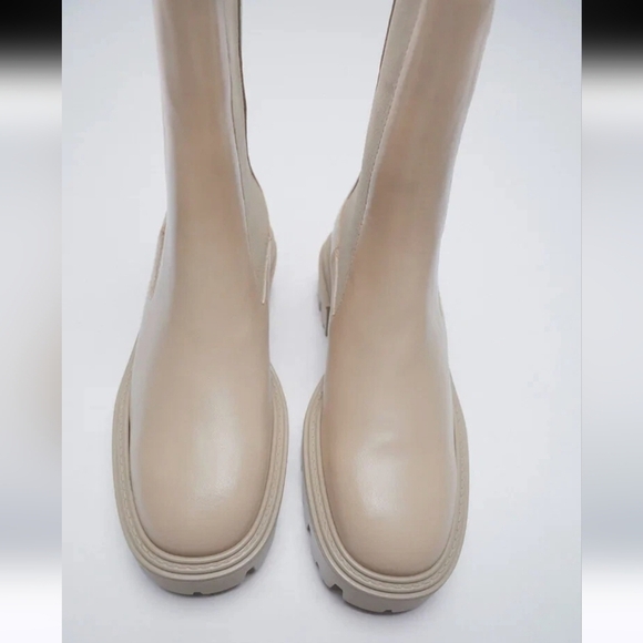 ZARA Leather Lug Sole Ankle Boots With elastic side panels. Tan. Size US 6.5 main image 5